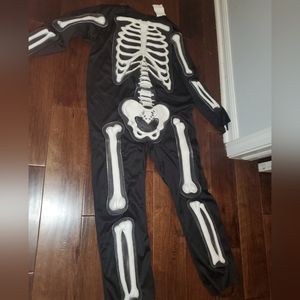 Skeleton costume size 8-10 kids , worn for 2 hours